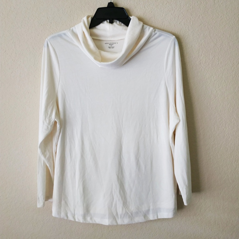 NWOT Appleseed's Ivory Cowlneck Shirt - Size 1X
